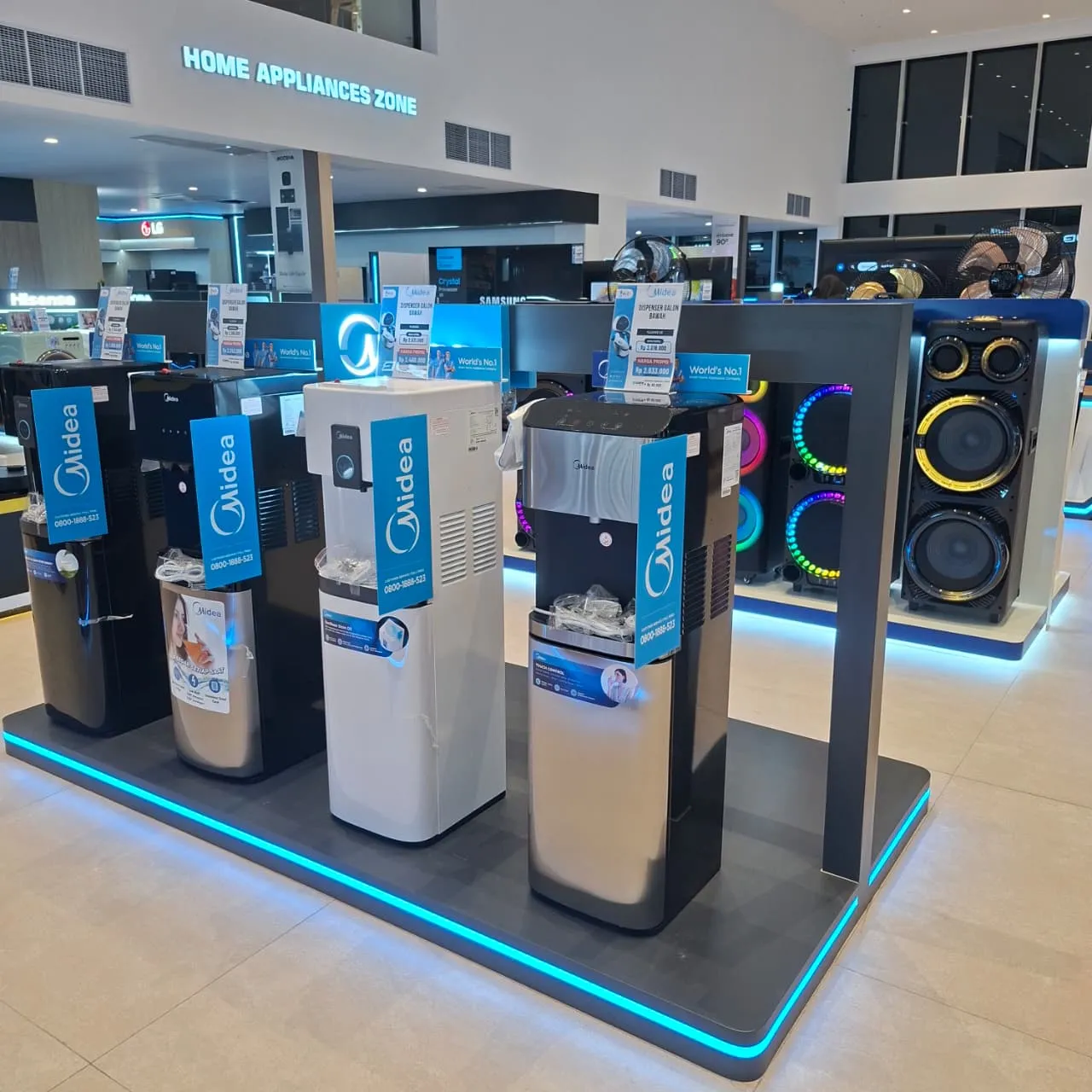 AIO Electronic HUB Indoor 3 Kabar Gembira untuk warga PIK! Kini Cari Produk AQUA lebih mudah di AIO Electronic HUB Pusat Elektronik Terlengkap